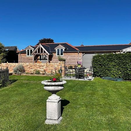 Byre - Farm Cottage On 9 Acre Equestrian Small Holding Salisbury Buitenkant foto